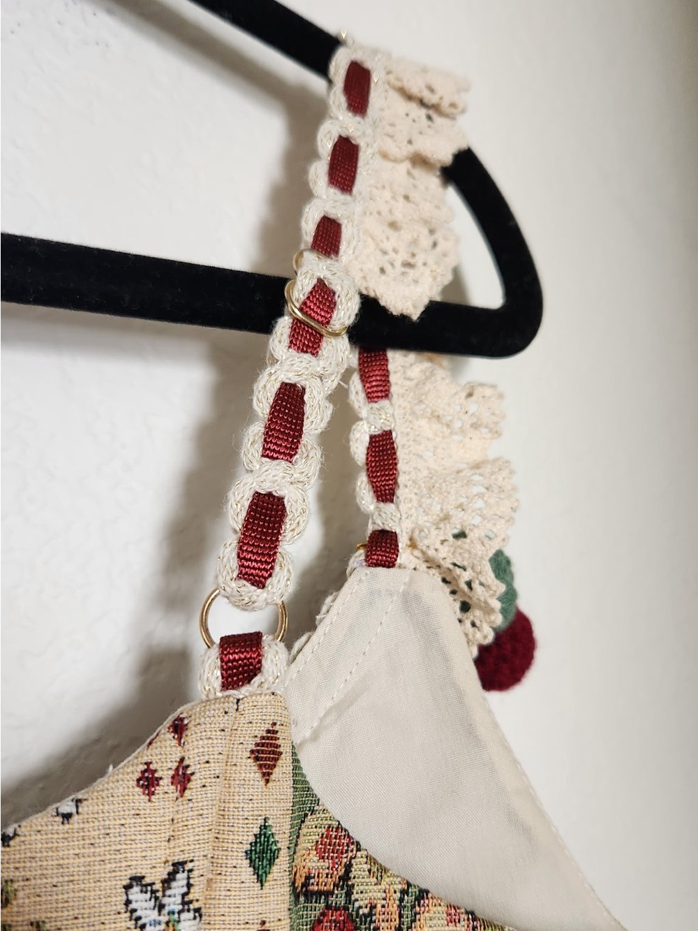 Lacemade Strawberry Tapestry Corset - Picture 7 of 11